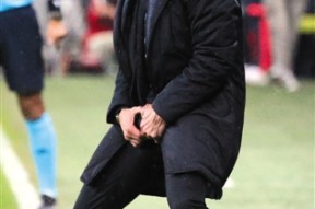 开云娱乐官网 -关于葡超今夜再迎强敌，门兴格拉德巴赫更衣室发声，主帅态度：目标明确，临场指挥获称赞的信息