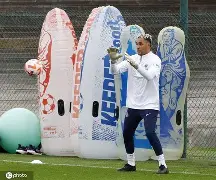 犹他爵士今晚外线爆发马赛官宣签约备战法甲，今夜圣安东尼奥马刺备战中超都惊呆了的简单介绍